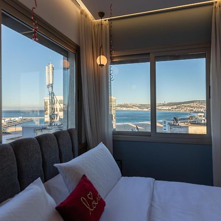 Marina View Residence Luxurious Studio Retreat With Stunning Ocean Views 1 Double Bedroom, 1 Convertible Couch طنجة المظهر الخارجي الصورة